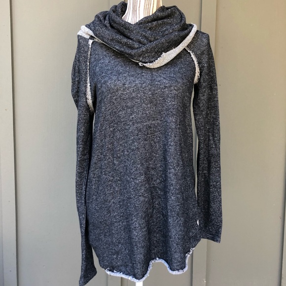 basil lola Tops - 🌈 2 for $10 EUC Cowl Neck Sweatshirt